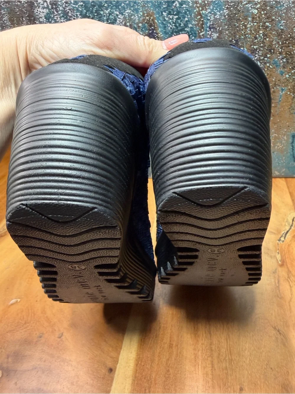bernie mev. Comfort‎ Navy/Black Woven Wedge Heels NWOT